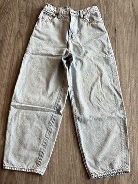 Levi's Balloon Leg Denim Jeans/Pants (25, Women, Light Wash)
